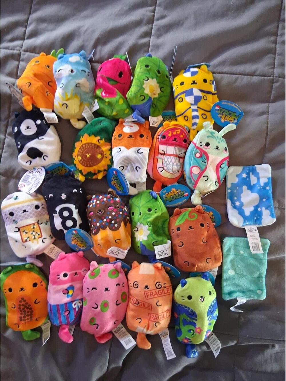 Cats vs Pickles Lot Of 20 New With Tags 4" Beanbag Plush Lot B